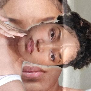 Meet your Posher, Akaila